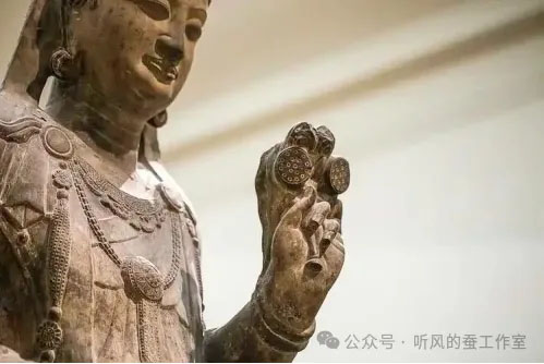 听风的蚕朱唯一